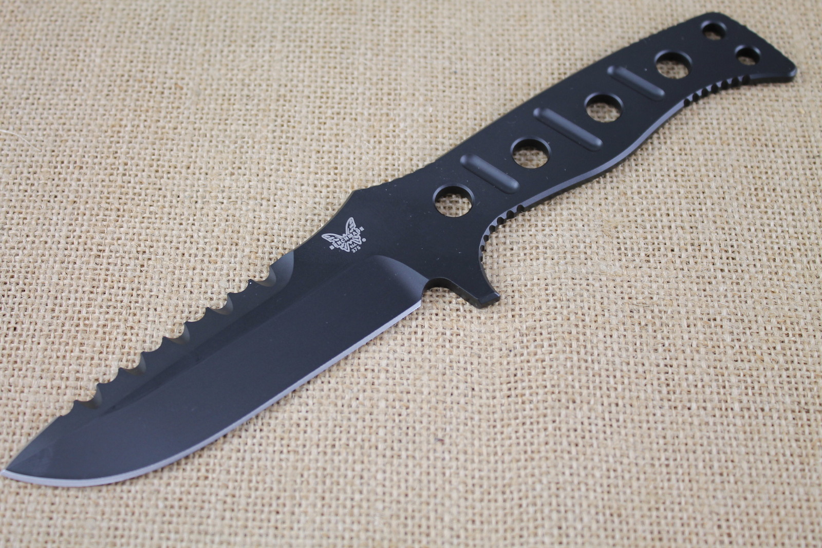 benchmade 375bk adamas fixed