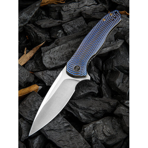 WE KNIFE 2001D KITEFIN Folding Knife, Blue/Black Ti  DISCONTINUED